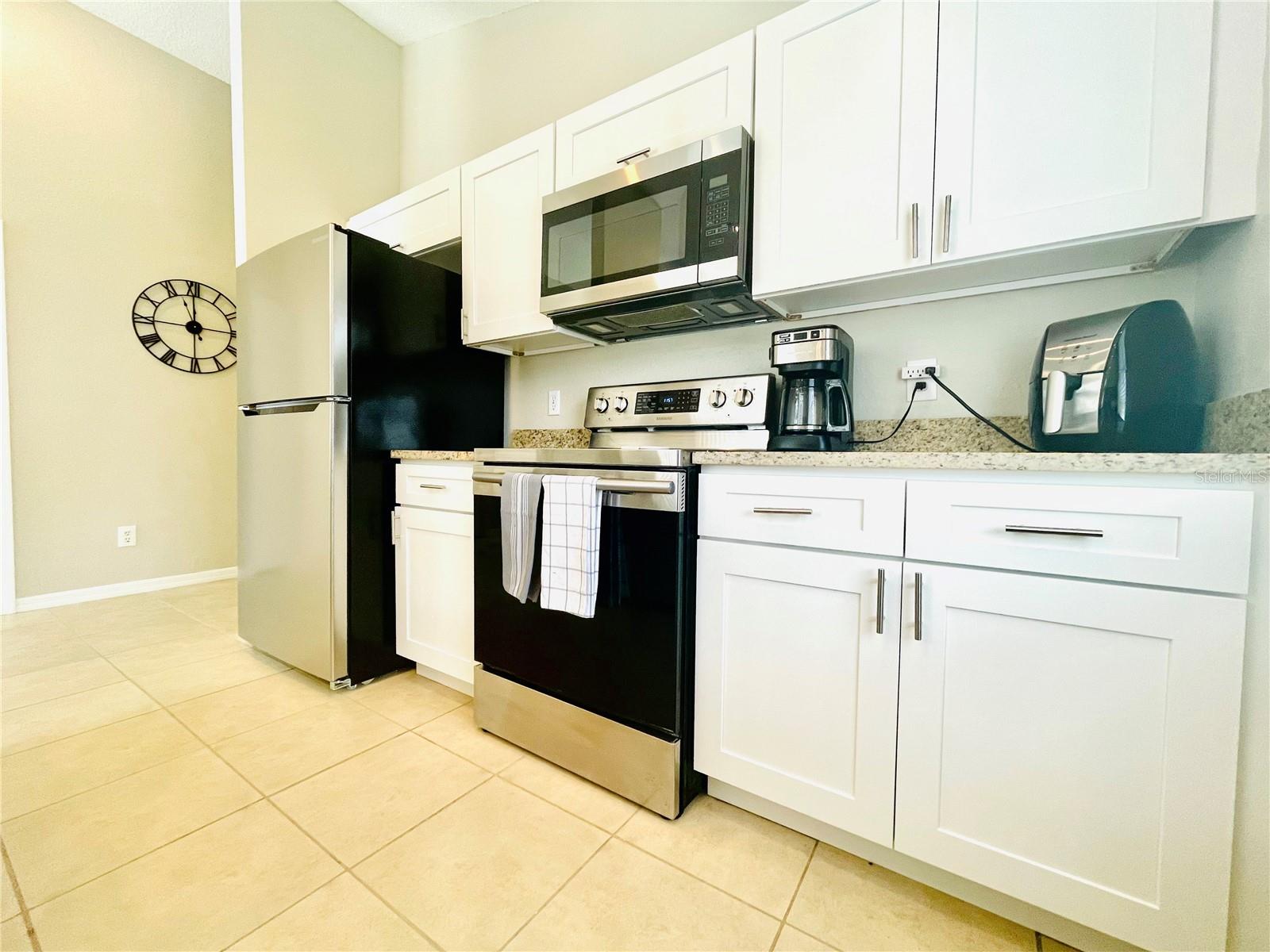 1046 Durango Loop St Property Photo 14