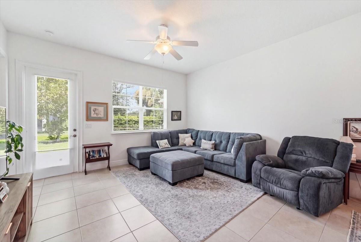 2506 Datura Loop Property Photo 7