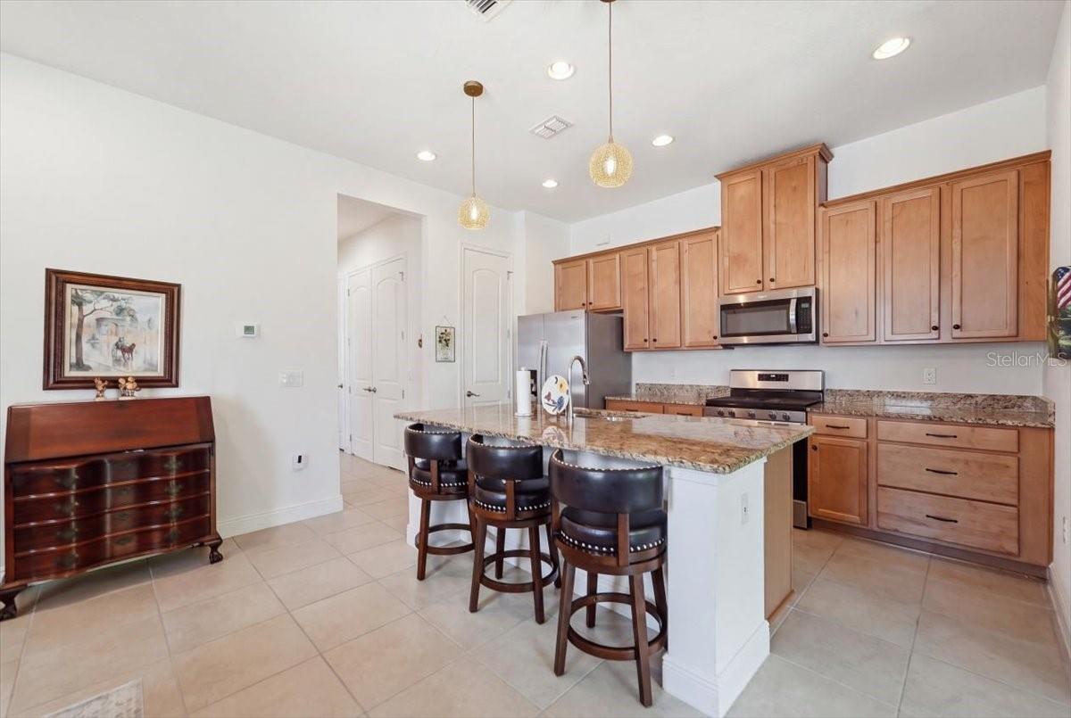 2506 Datura Loop Property Photo 8