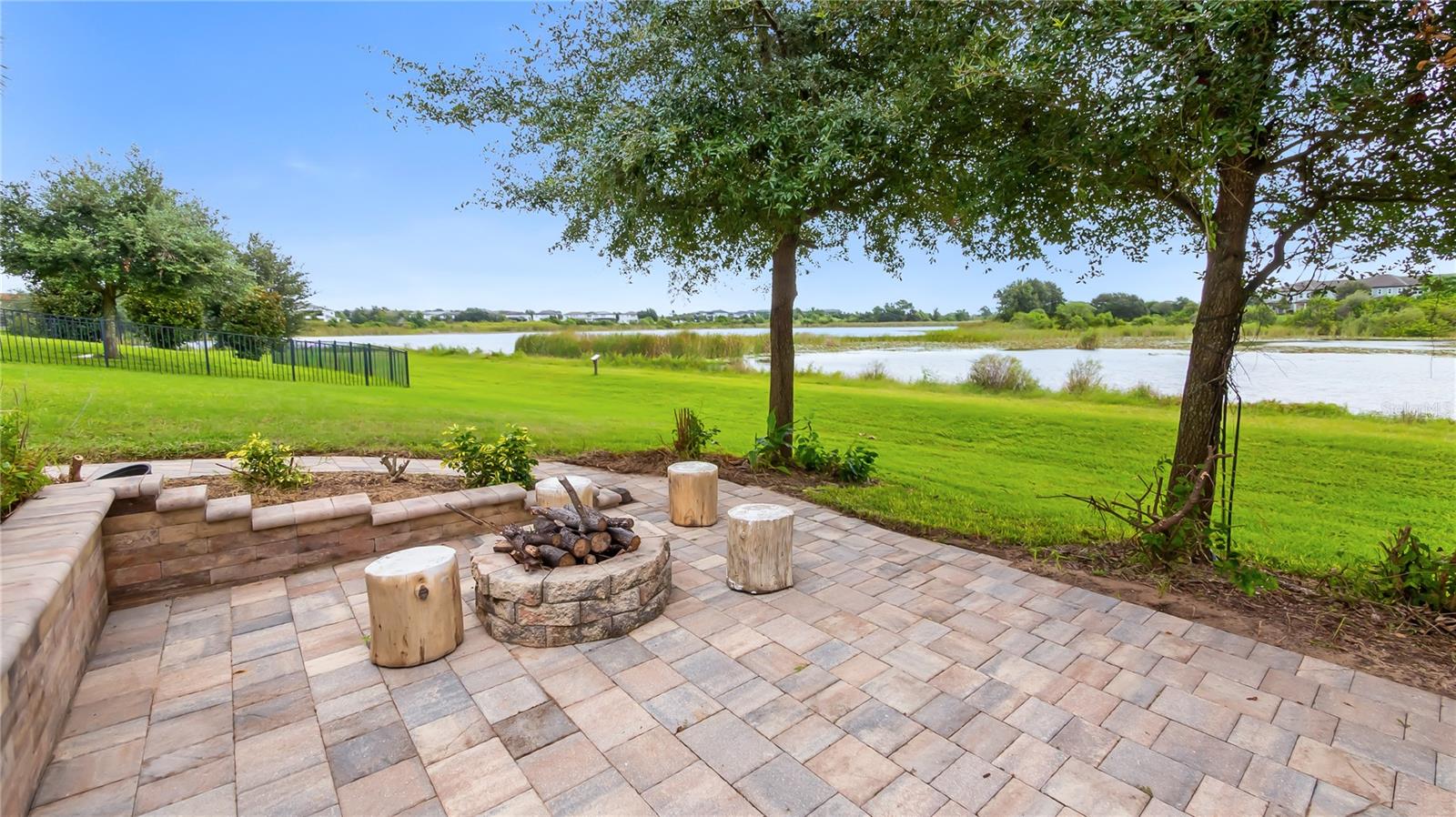 15594 Shorebird Ln Property Photo 43