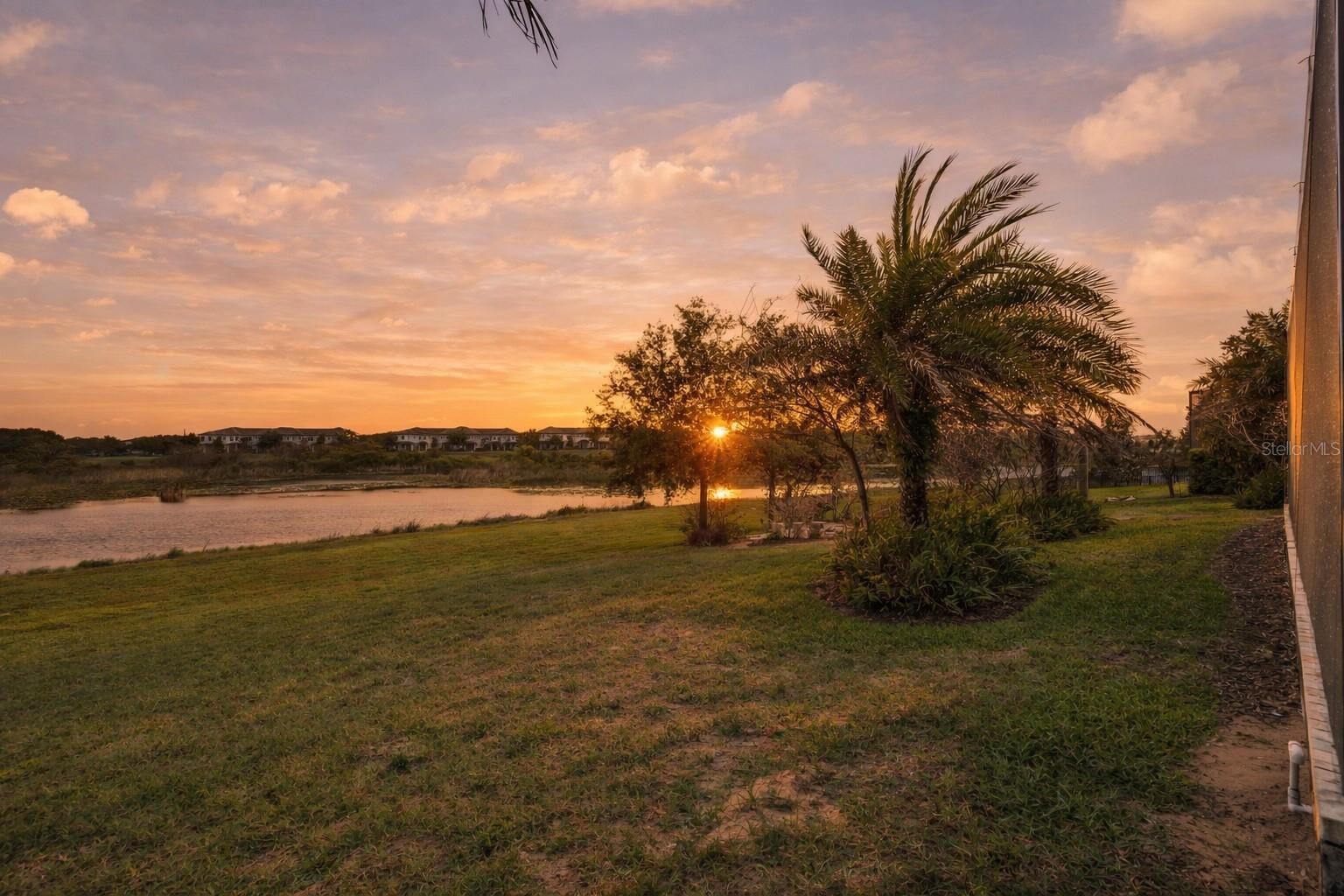 15594 Shorebird Ln Property Photo 47