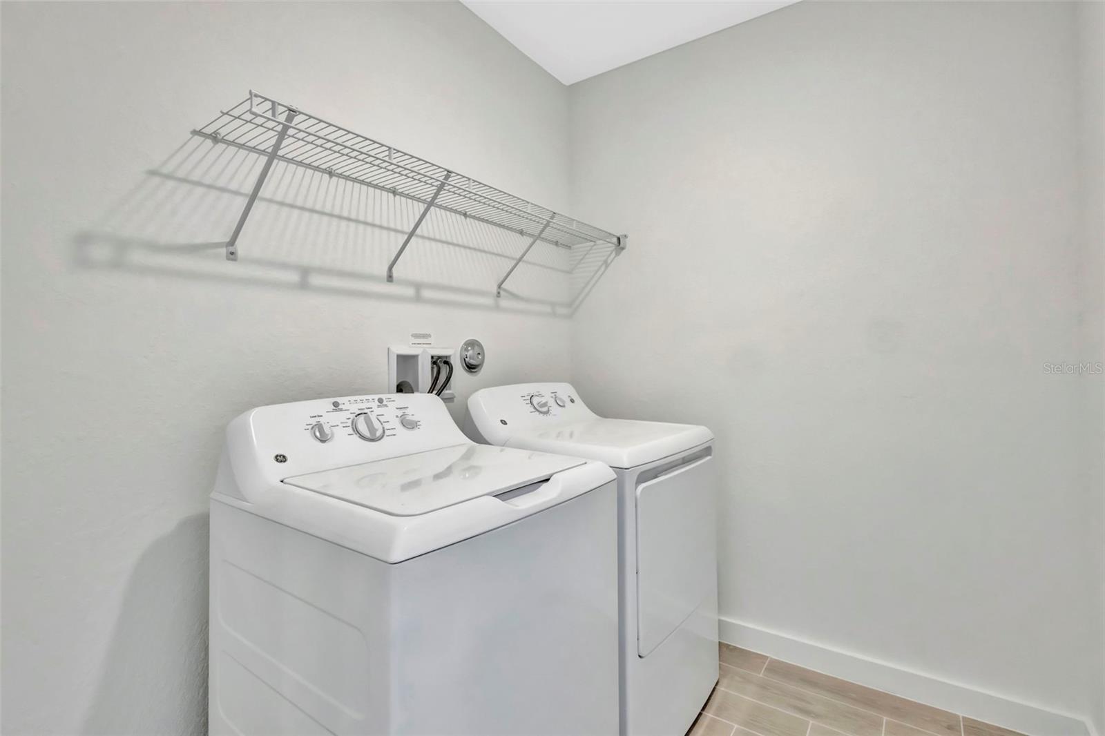 301 Silver Sands Ln Property Photo 26