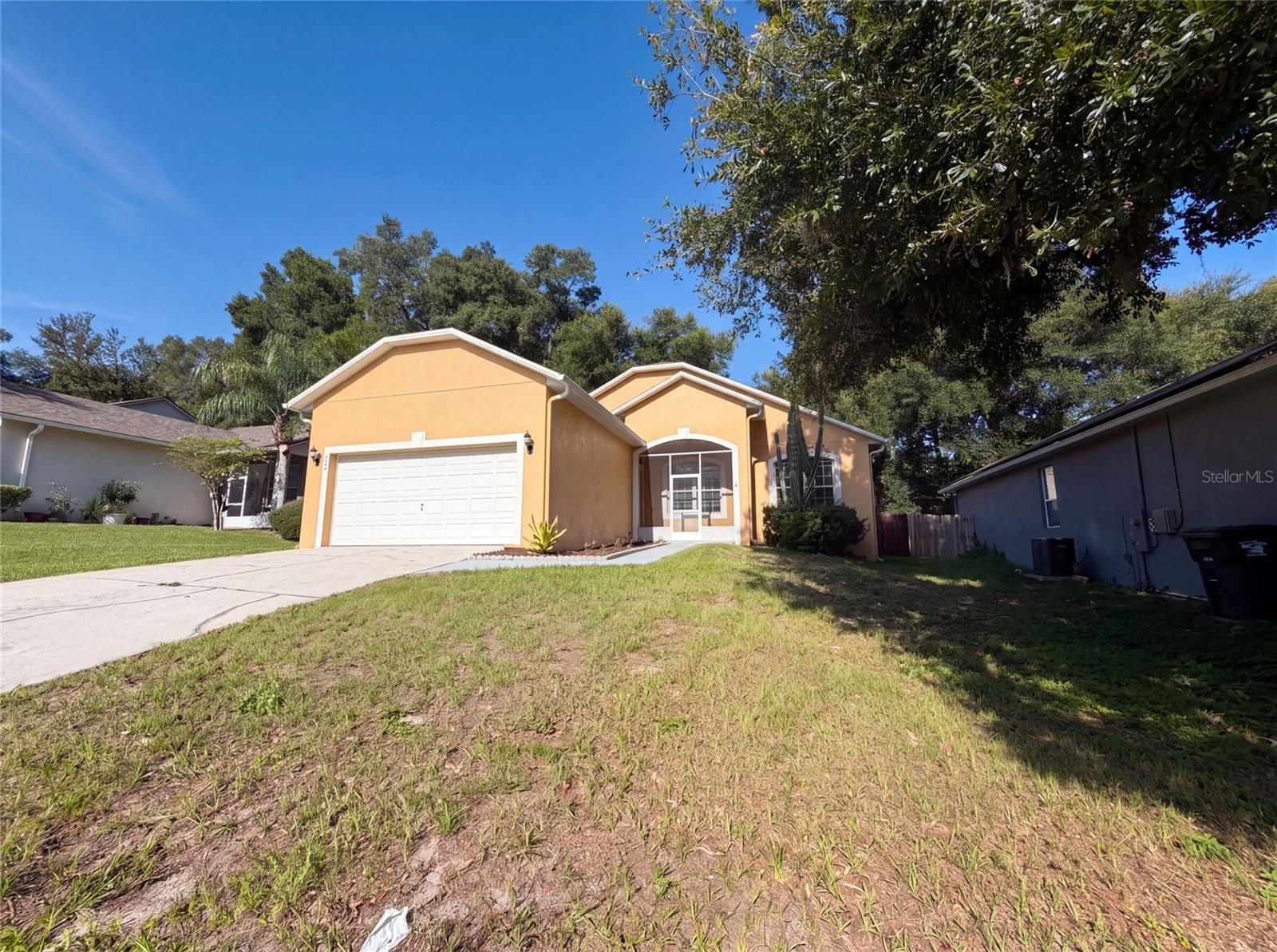 826 HILLY BEND DR Property Photo 1