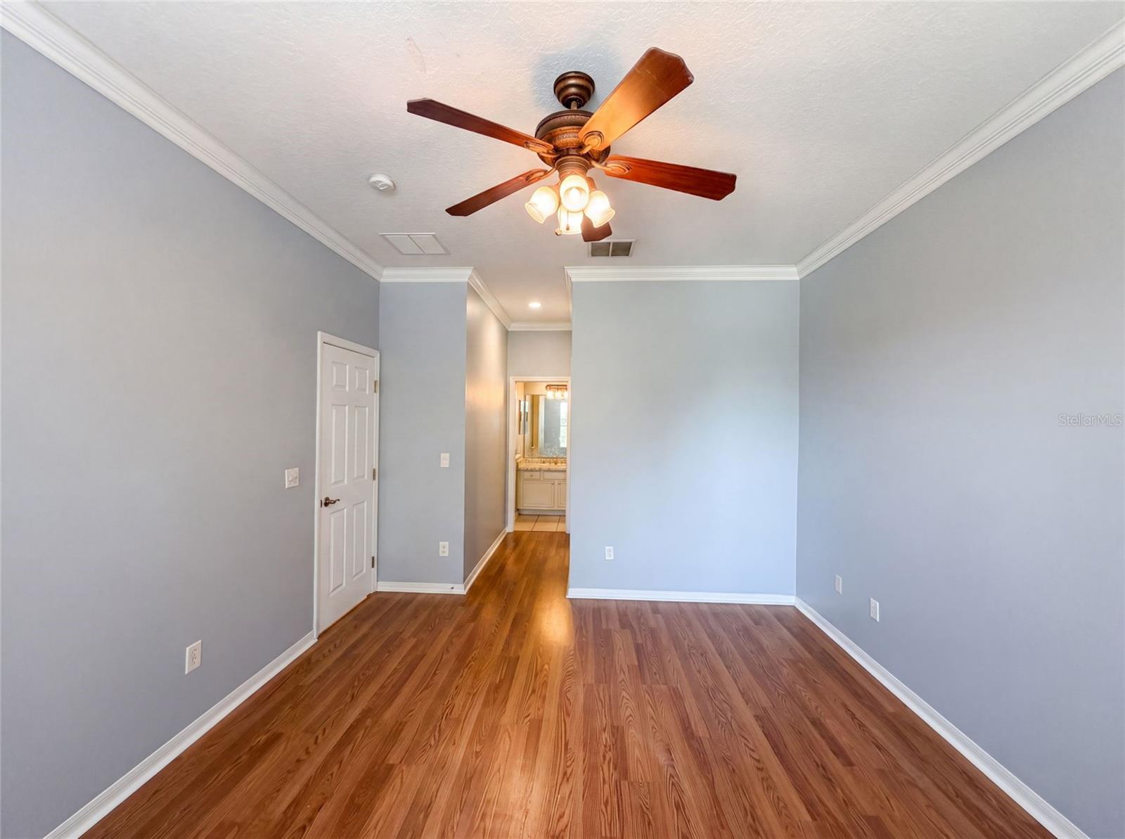 826 Hilly Bend Dr Property Photo 4