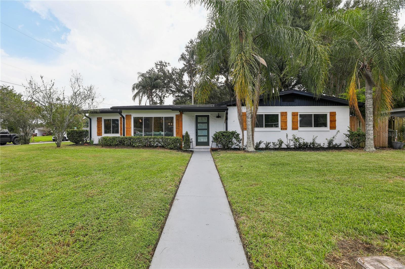 1718 Campbell Ave Property Photo 1
