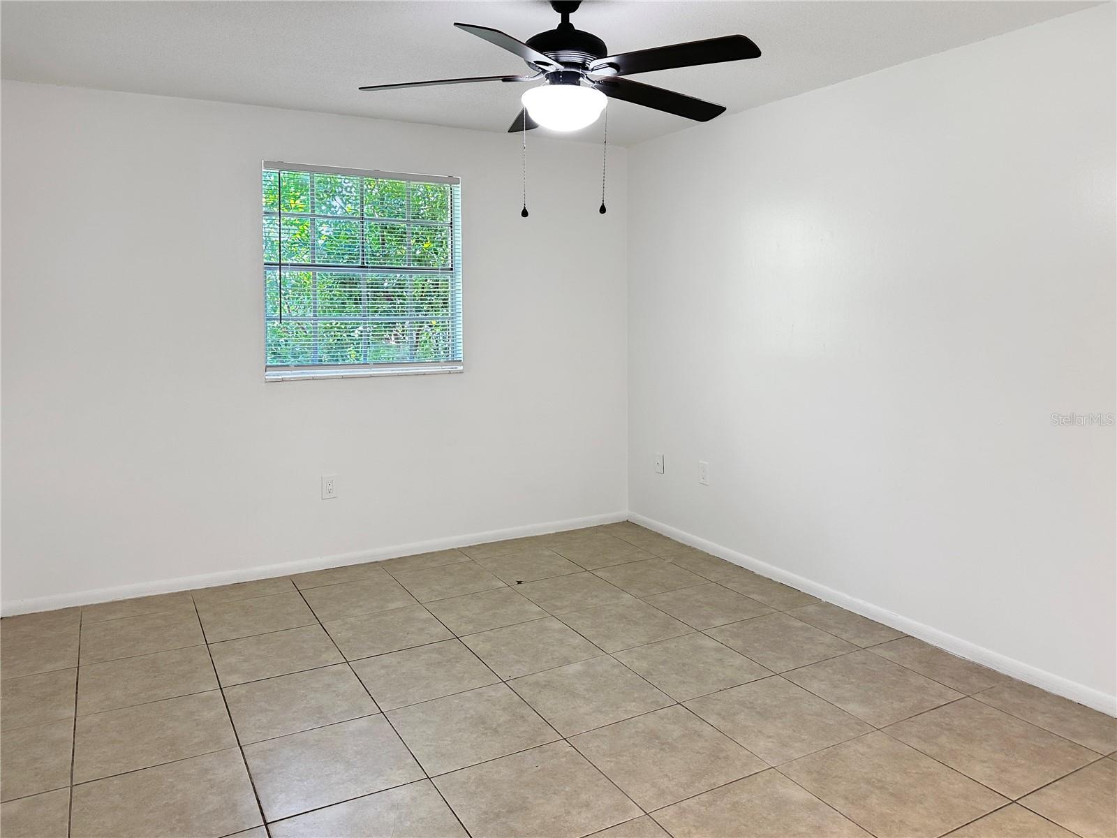 508 Banyon Tree Cir #200 Property Photo 8