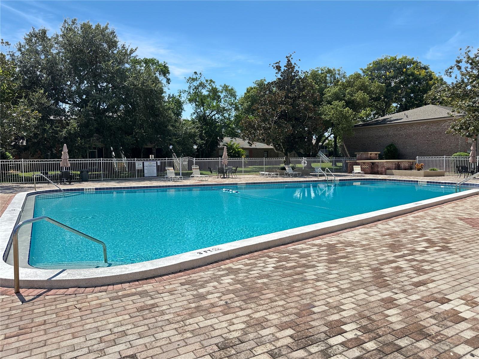 508 Banyon Tree Cir #200 Property Photo 18