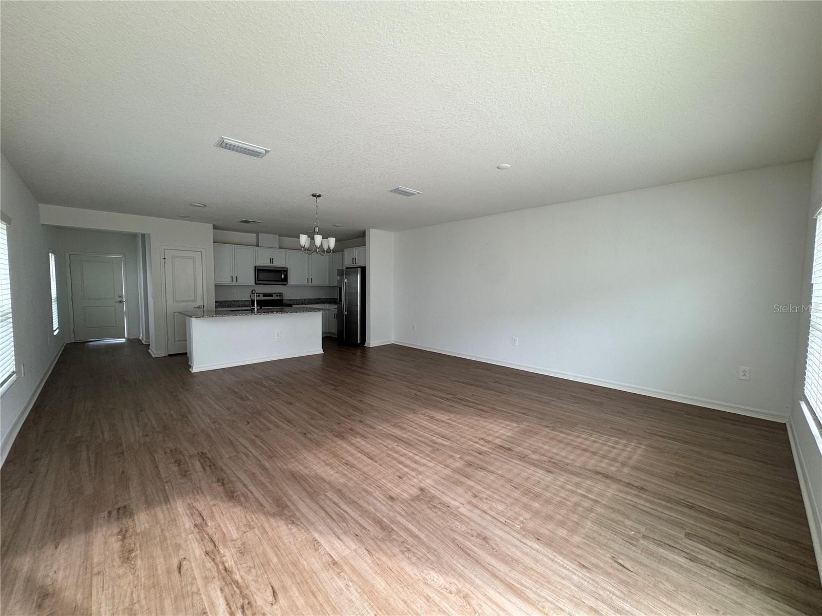 9448 Westside Hills Dr Property Photo 7