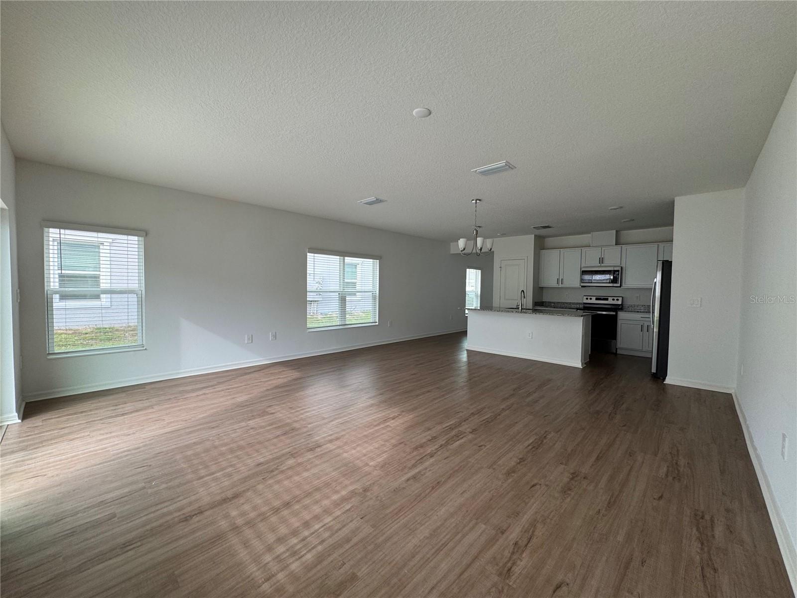 9448 Westside Hills Dr Property Photo 8