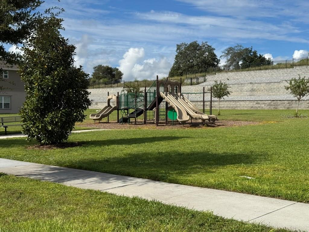 9448 Westside Hills Dr Property Photo 27