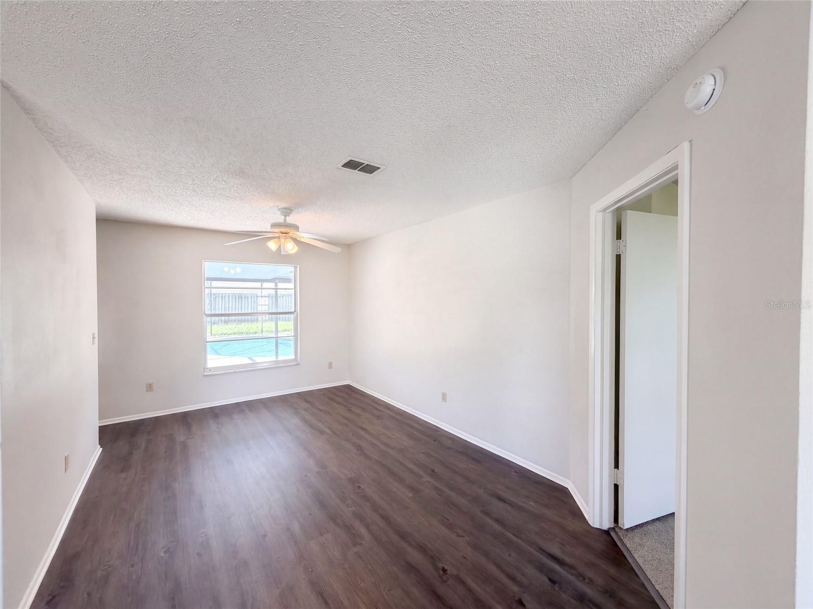7704 Simon Ridge Ct Property Photo 4