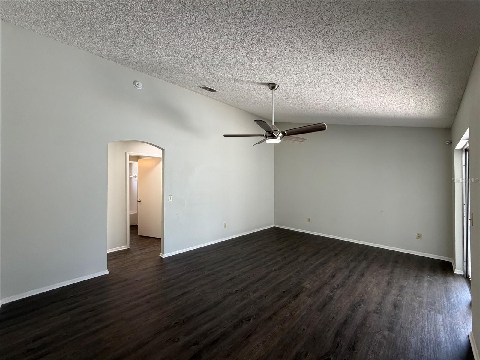 7704 Simon Ridge Ct Property Photo 8