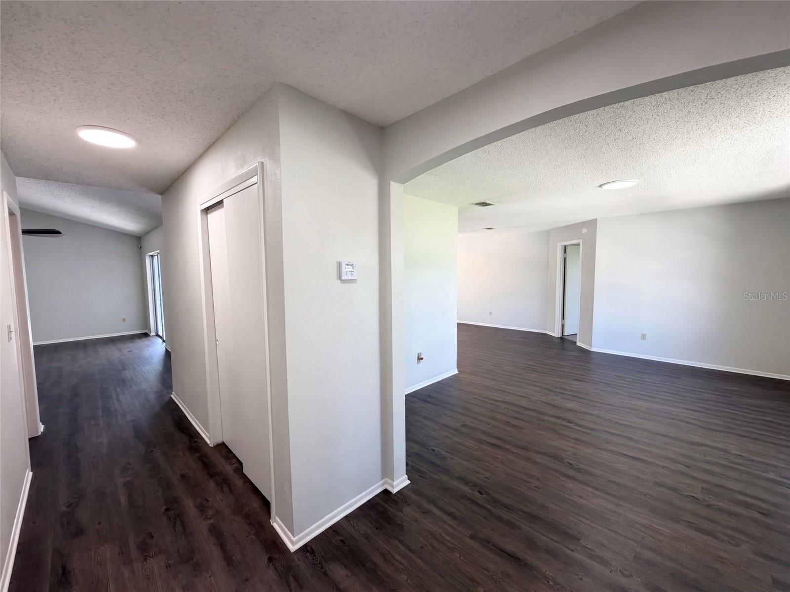 7704 Simon Ridge Ct Property Photo 9