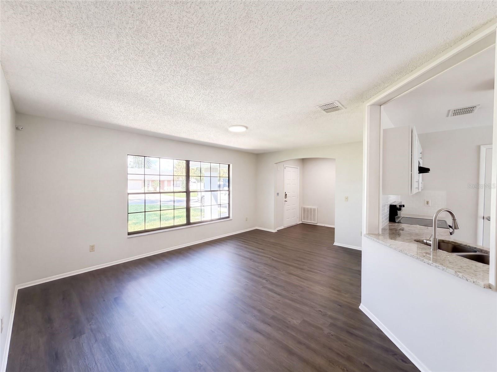 7704 Simon Ridge Ct Property Photo 11