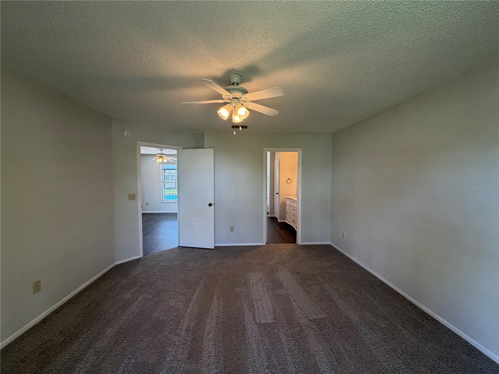7704 Simon Ridge Ct Property Photo 15