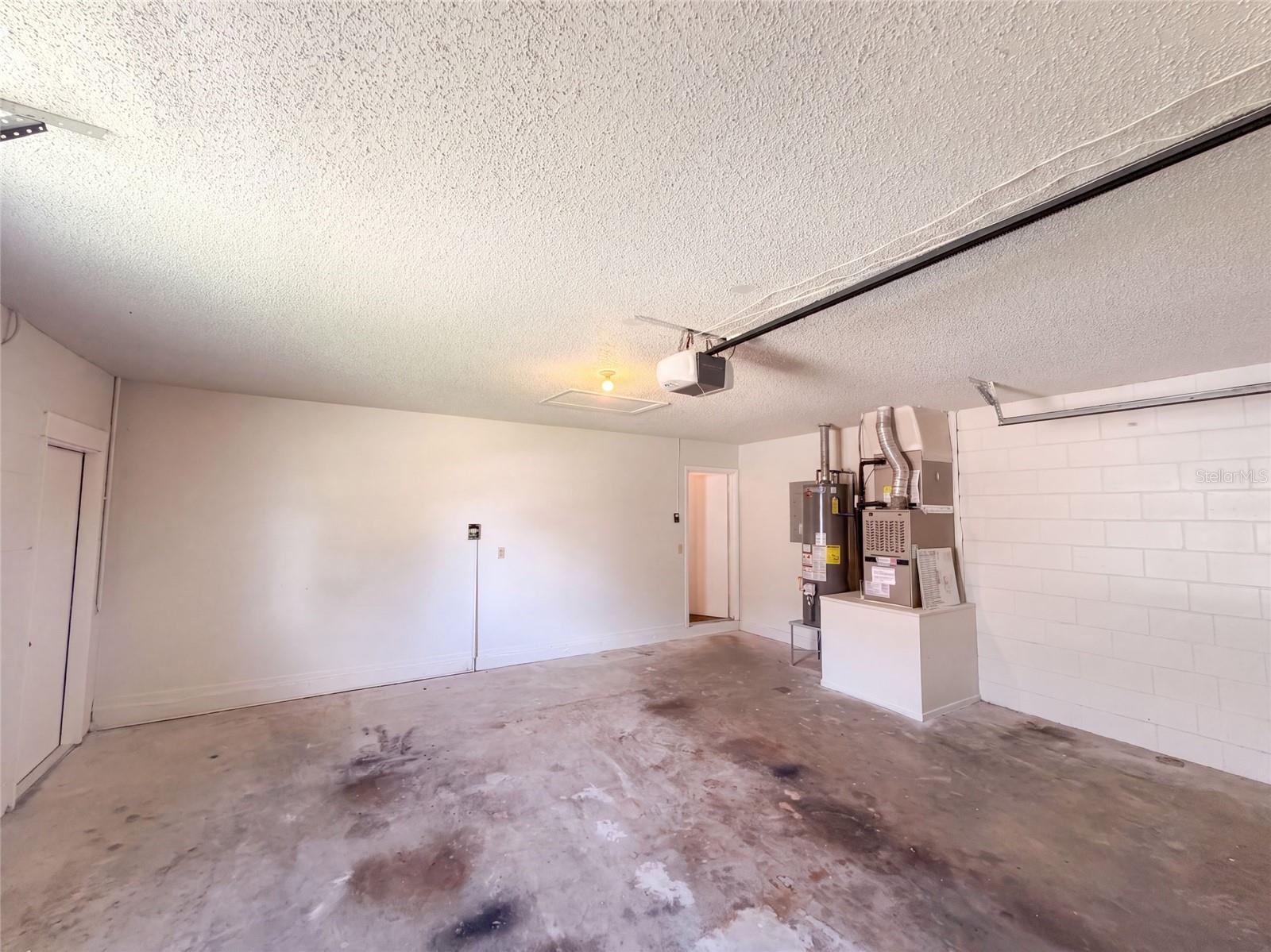 7704 Simon Ridge Ct Property Photo 36