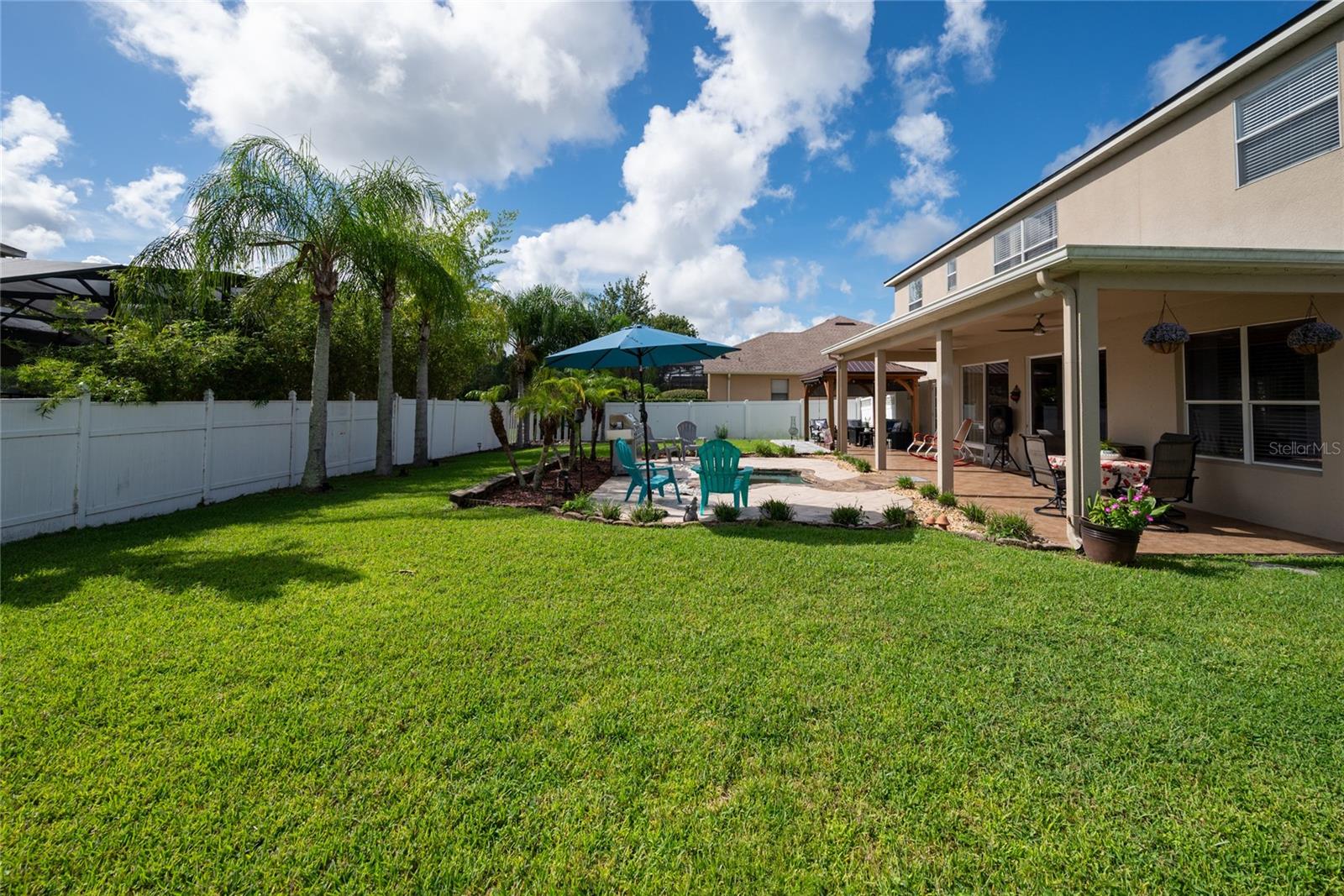 2122 Cascades Cove Dr Property Photo 10