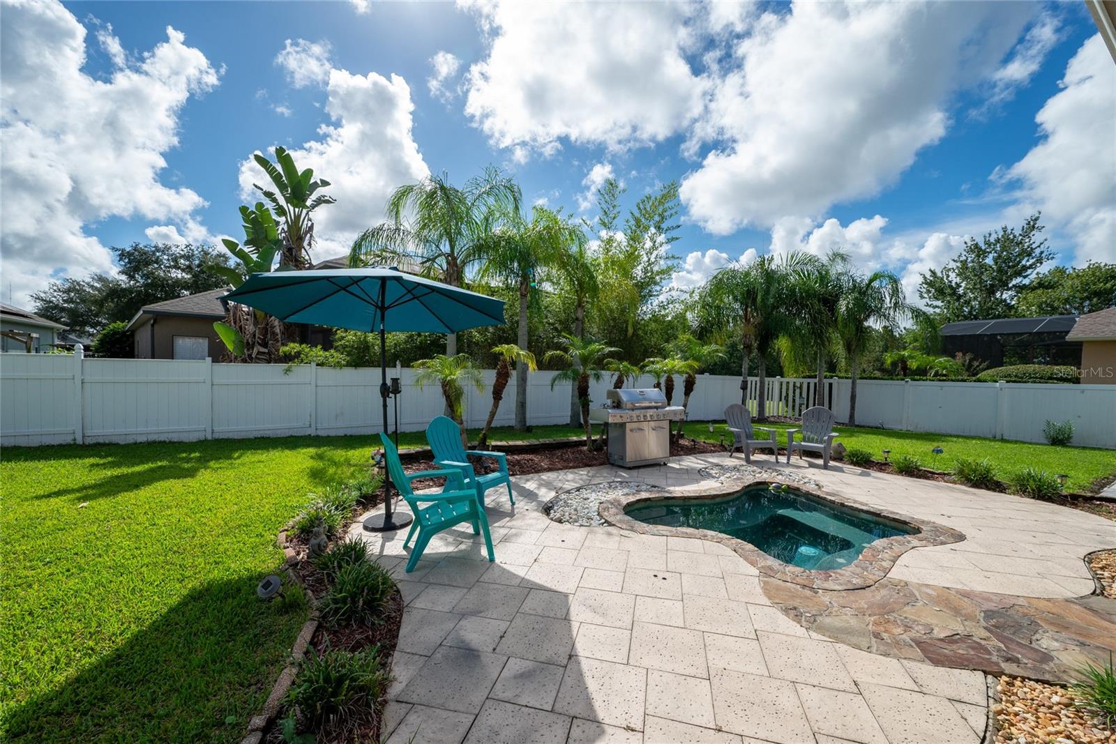 2122 Cascades Cove Dr Property Photo 13