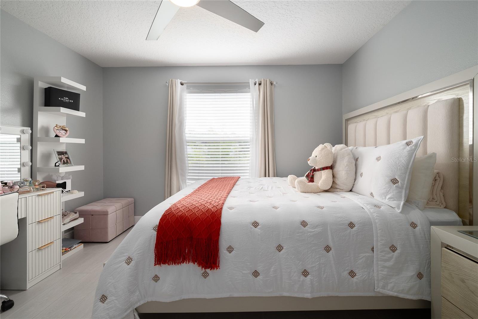 2122 Cascades Cove Dr Property Photo 32