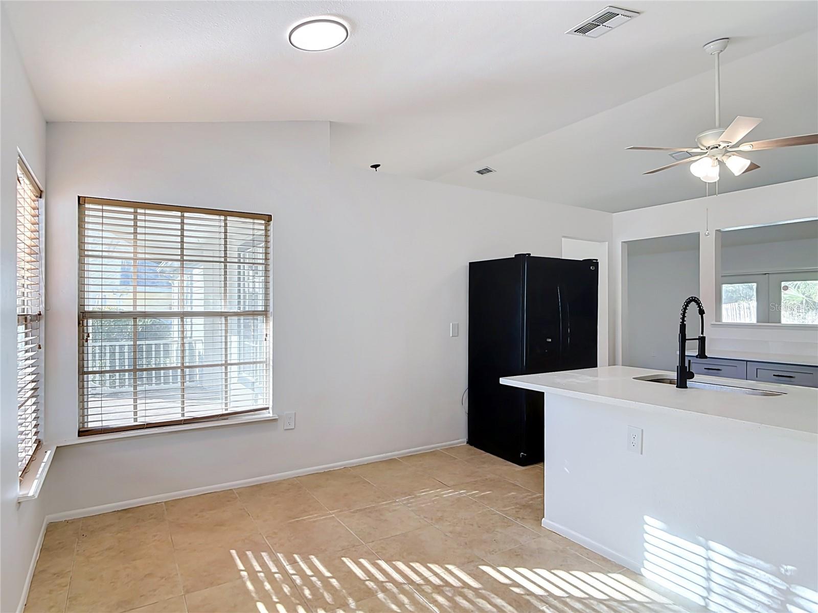 1056 Shady Hollow Dr Property Photo 15