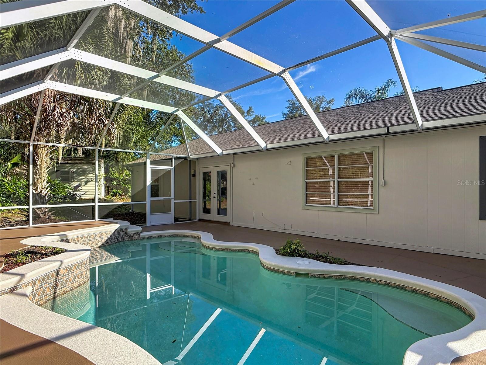 1056 Shady Hollow Dr Property Photo 38