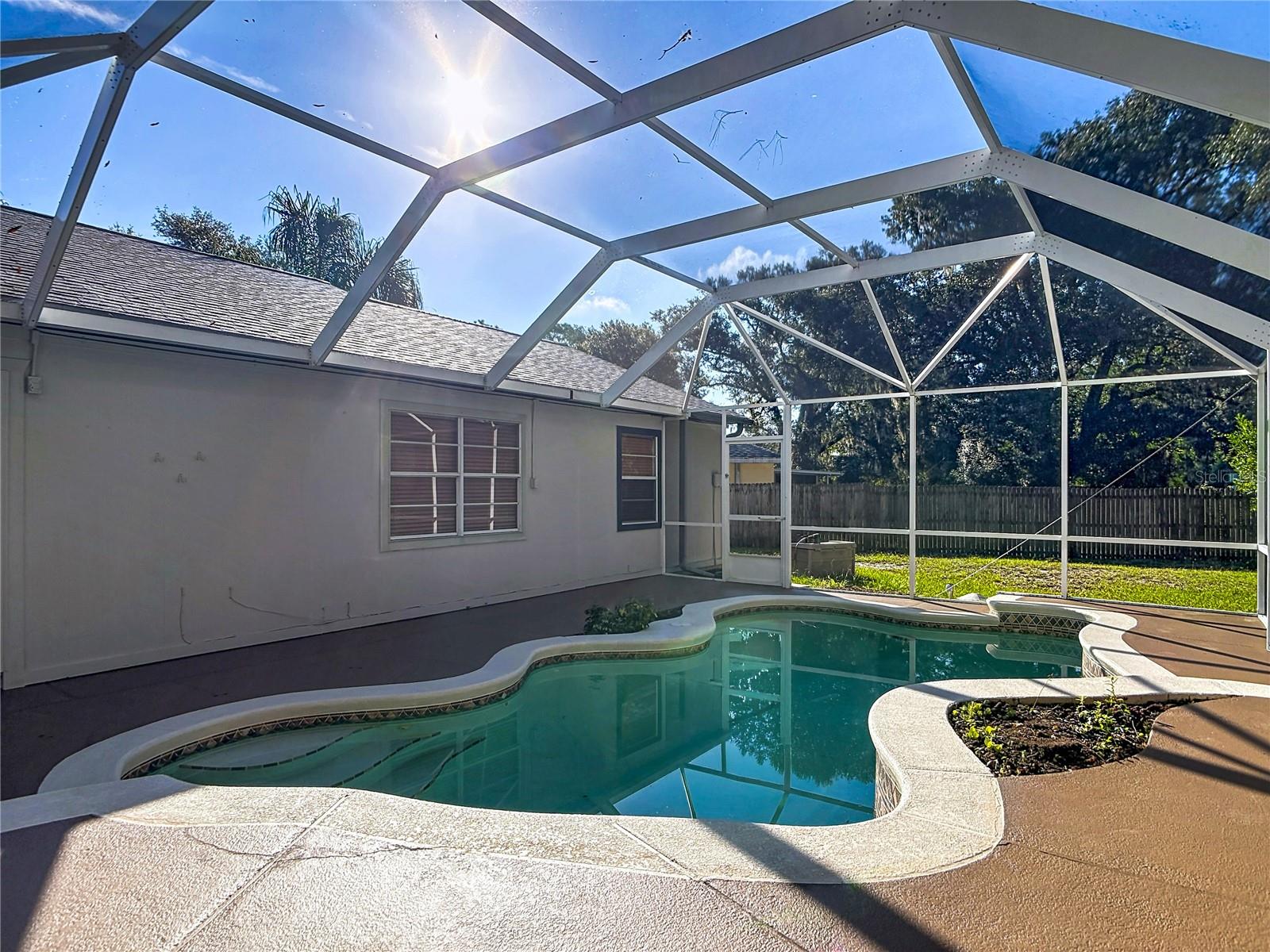 1056 Shady Hollow Dr Property Photo 39