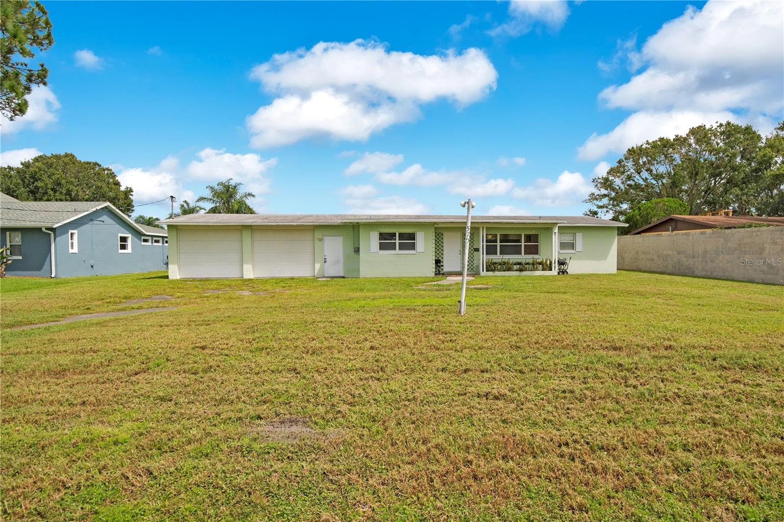 5701 Padgett Cir Property Photo 3