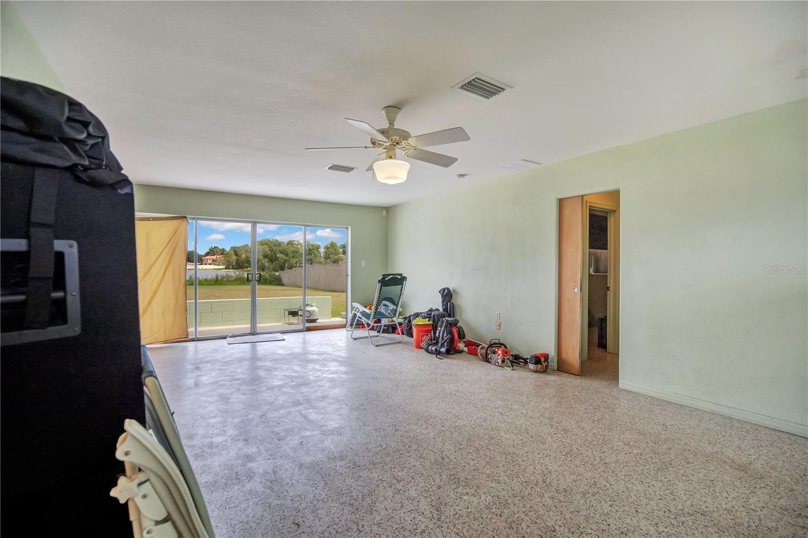 5701 Padgett Cir Property Photo 8