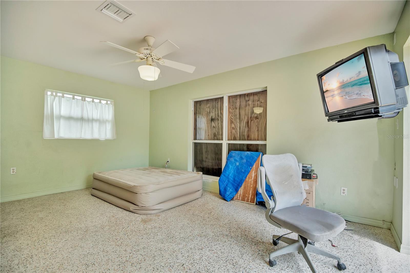 5701 Padgett Cir Property Photo 14