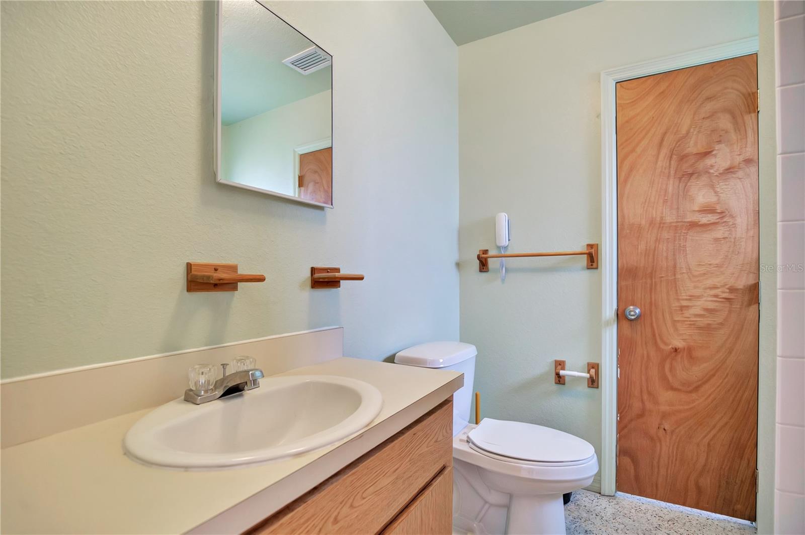5701 Padgett Cir Property Photo 16