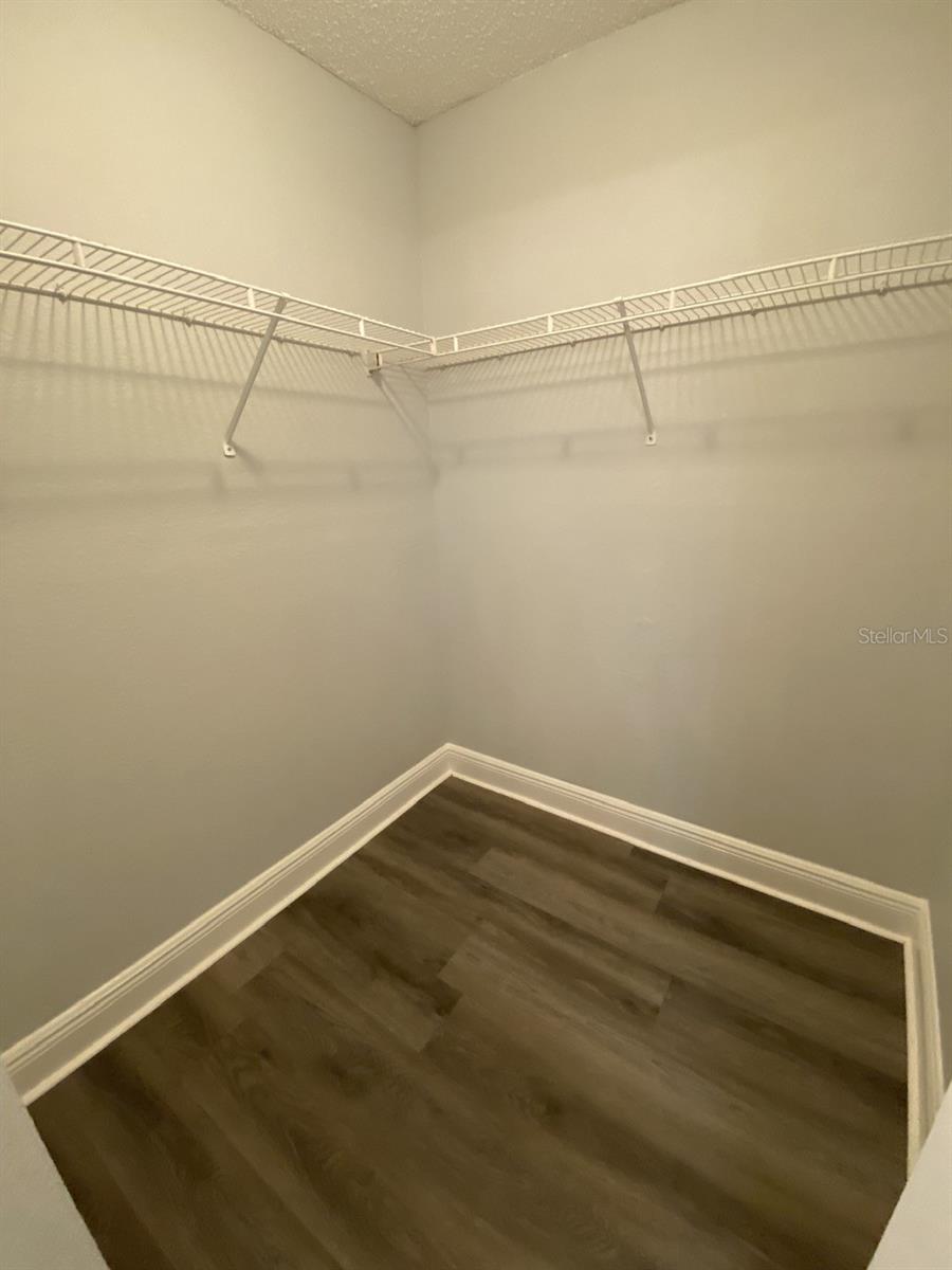 5124 Park Central Dr #513 Property Photo 10