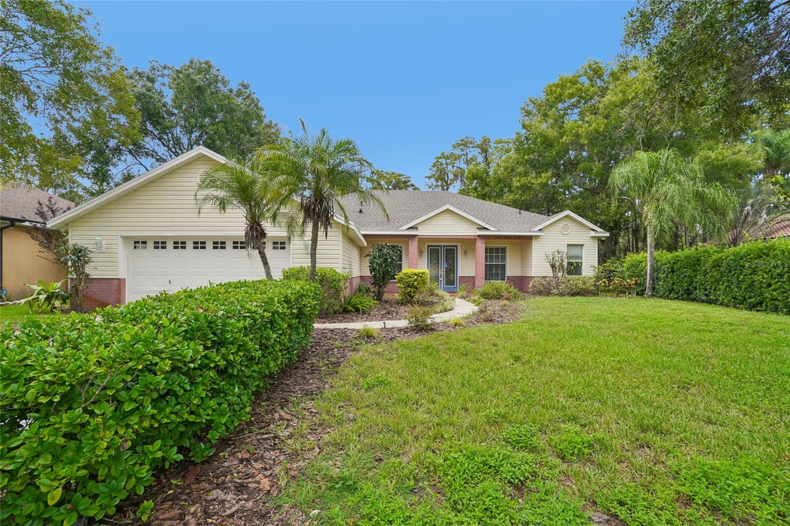 17718 Crystal Cove Pl Property Photo 2