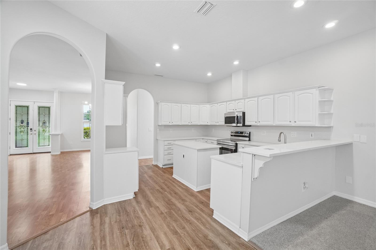 17718 Crystal Cove Pl Property Photo 4