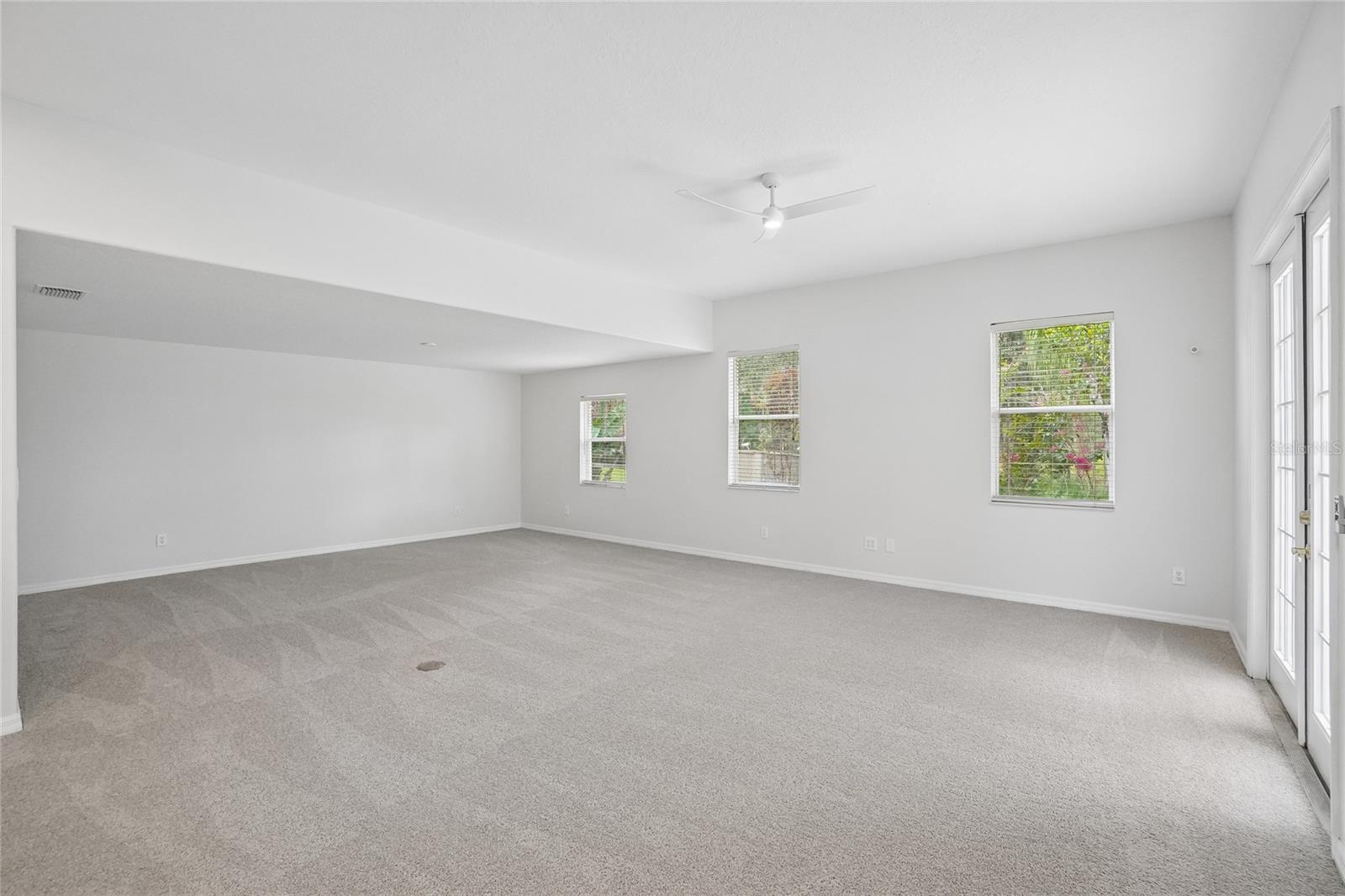 17718 Crystal Cove Pl Property Photo 6