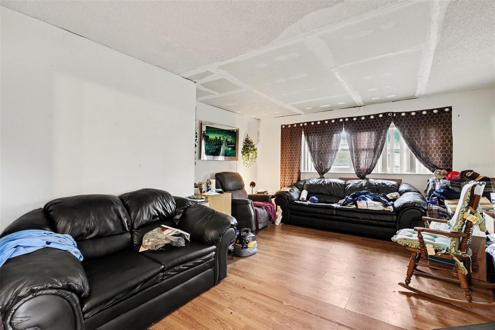 3649 Lefever St Property Photo 5