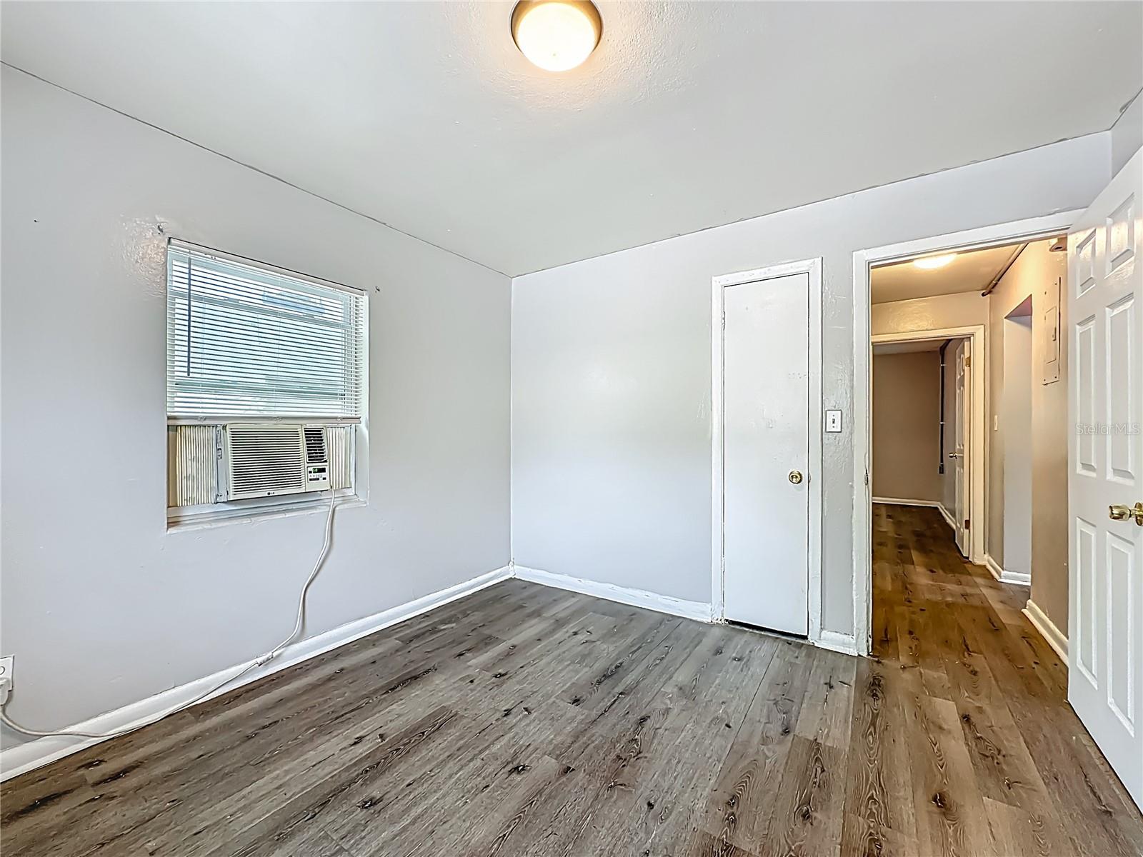 1546 Ella St Property Photo 19