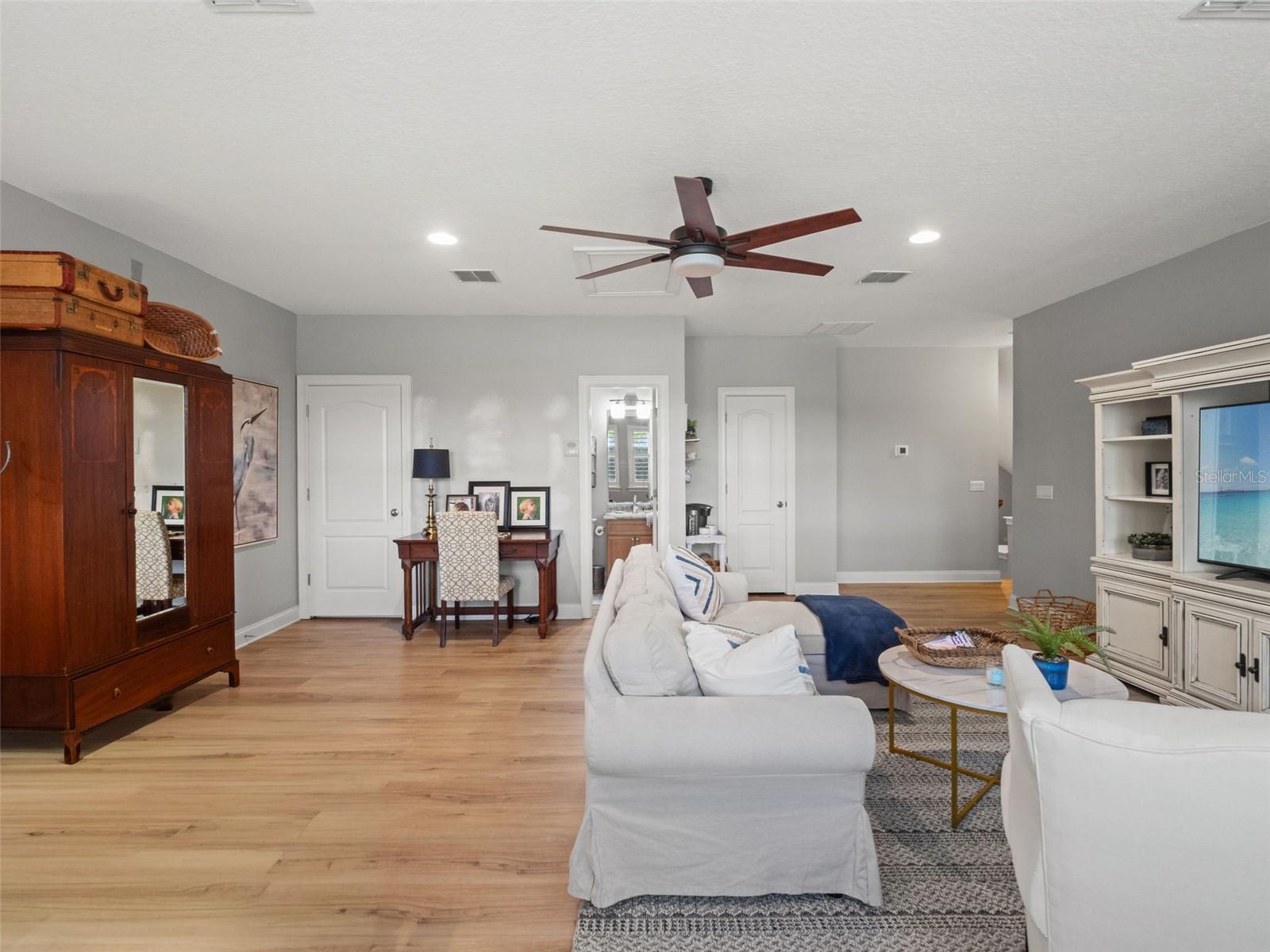 25535 Hawks Run Ln Property Photo 42