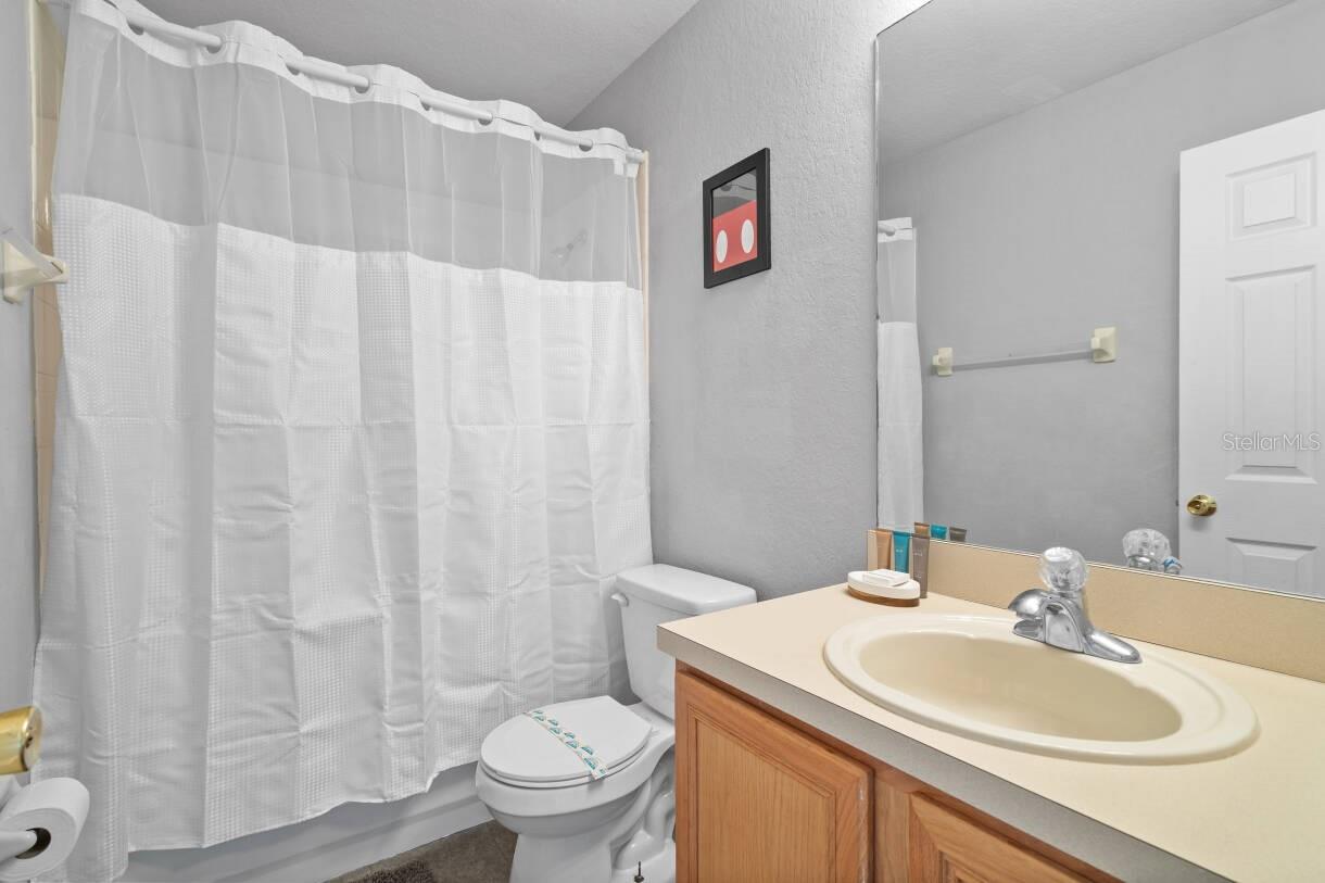 141 Napoli Dr Property Photo 6