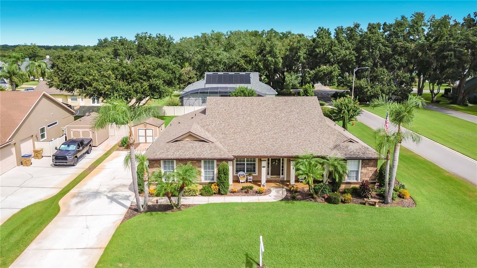 5243 Hammock Pointe Ct Property Photo 3