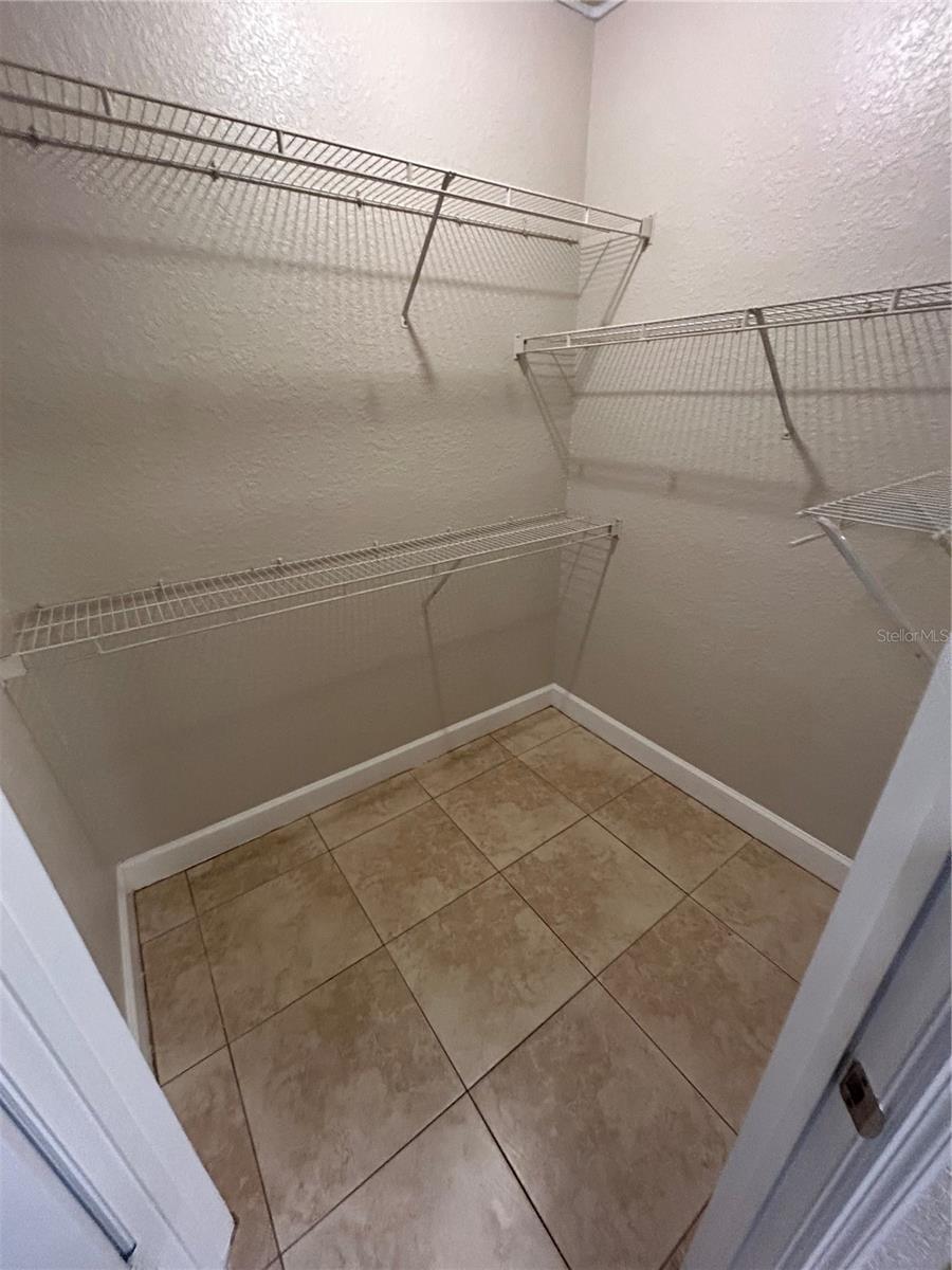 202 E South St #5049 Property Photo 10