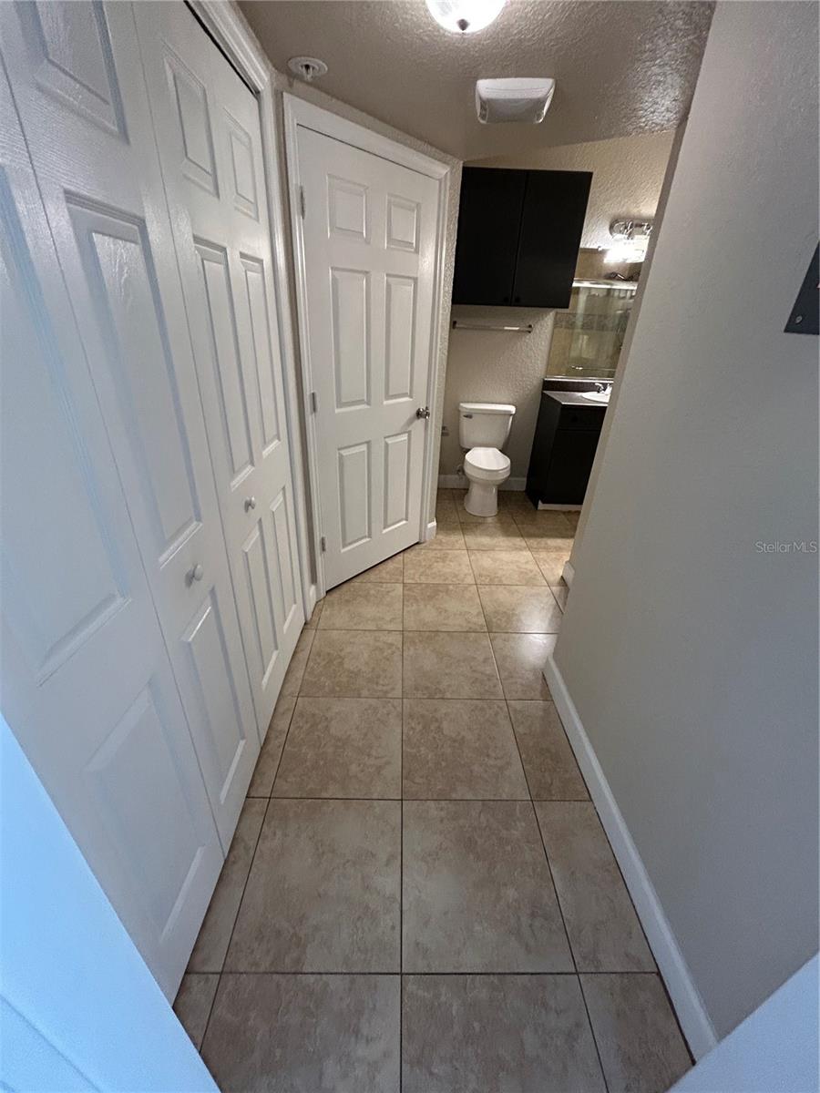 202 E South St #5049 Property Photo 12