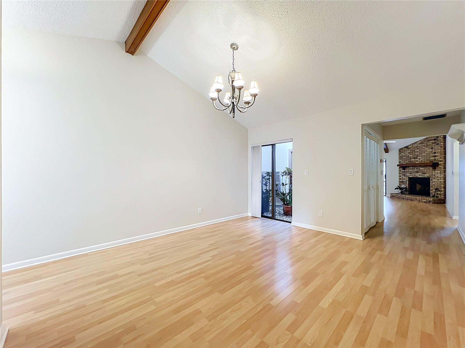 192 Balfour Dr #2 Property Photo 8