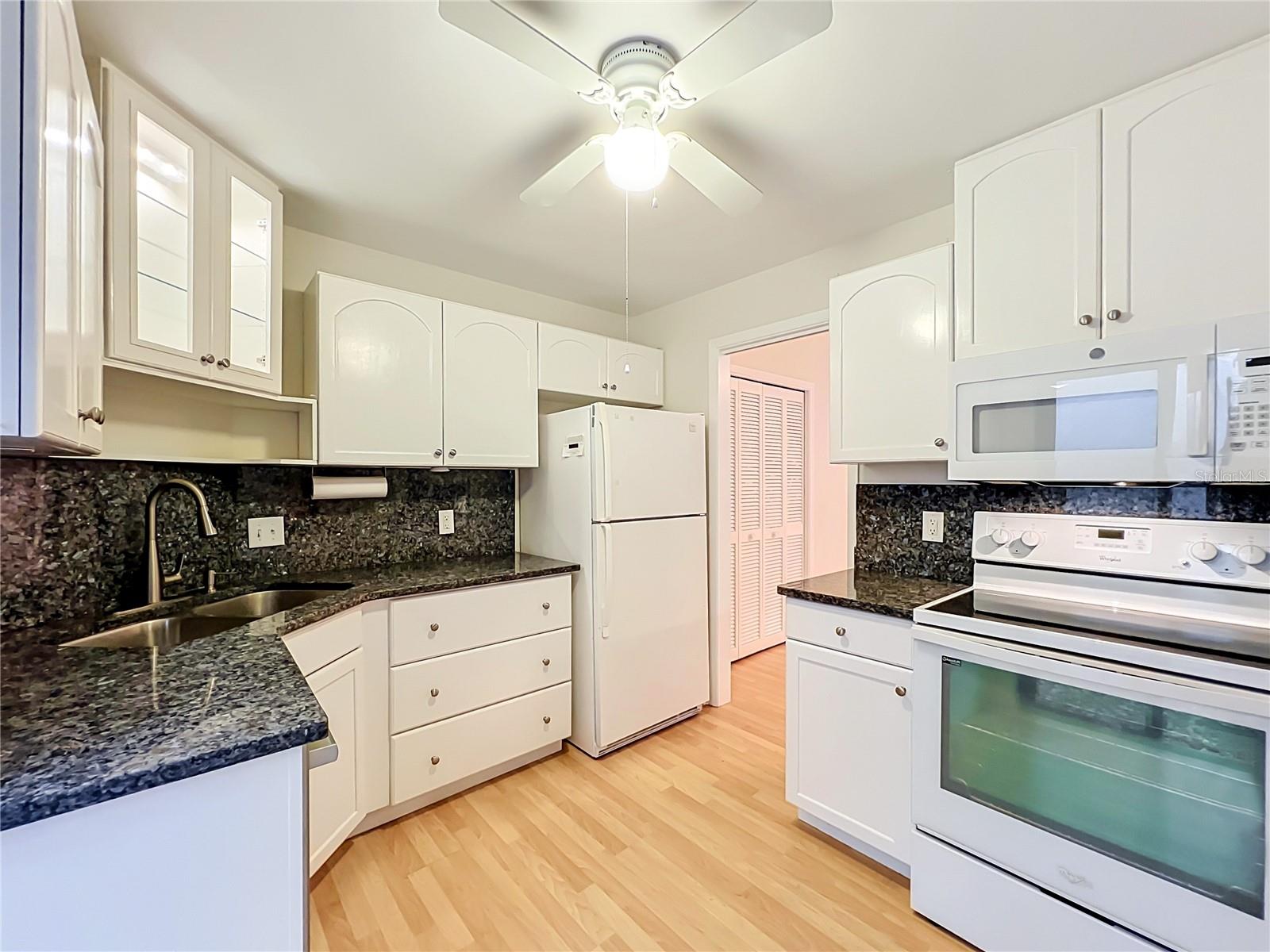 192 Balfour Dr #2 Property Photo 13
