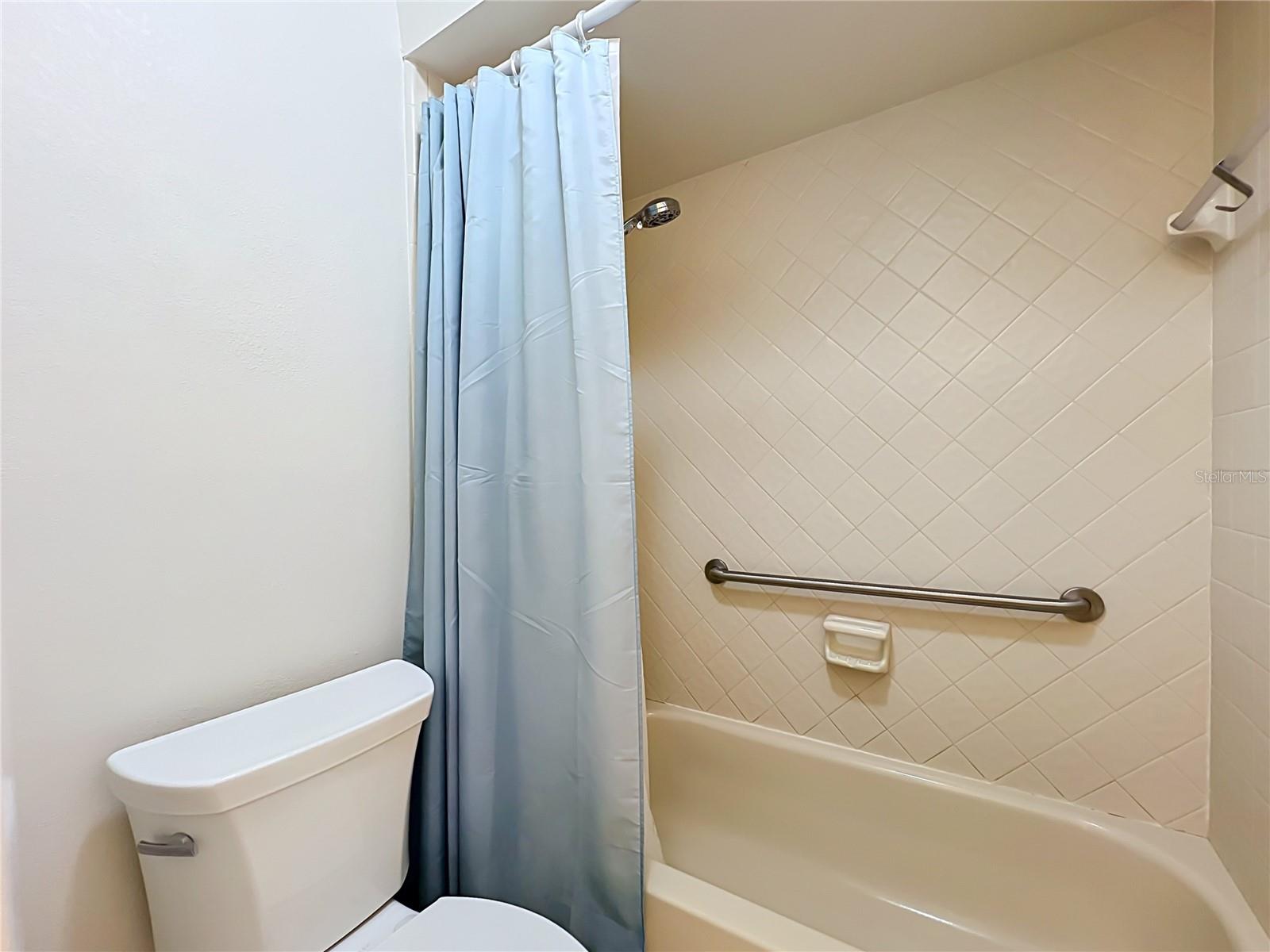 192 Balfour Dr #2 Property Photo 26