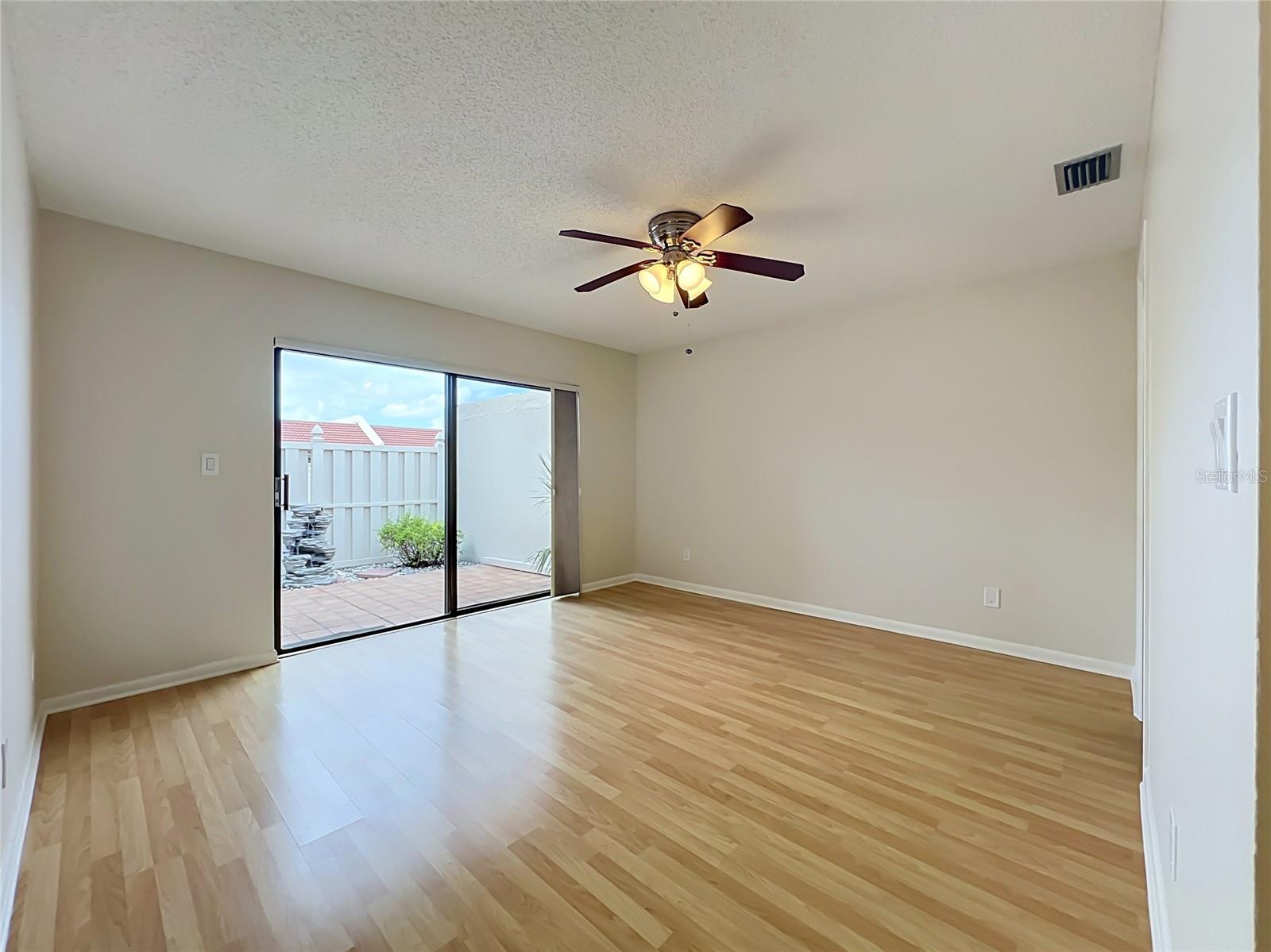 192 Balfour Dr #2 Property Photo 28