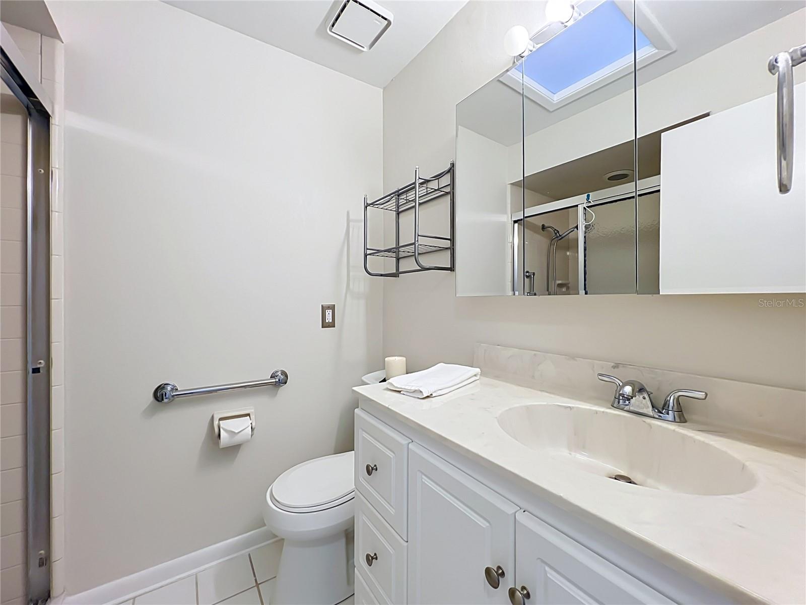 192 Balfour Dr #2 Property Photo 33