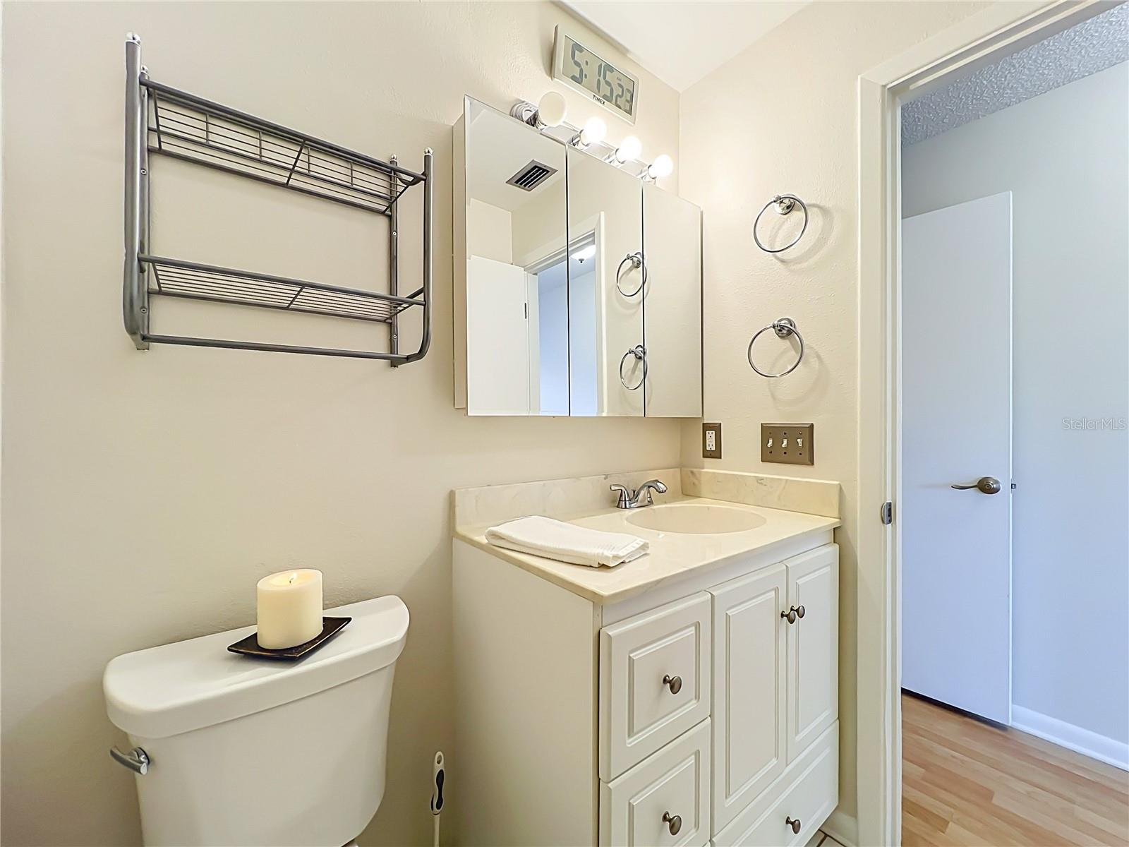 192 Balfour Dr #2 Property Photo 34