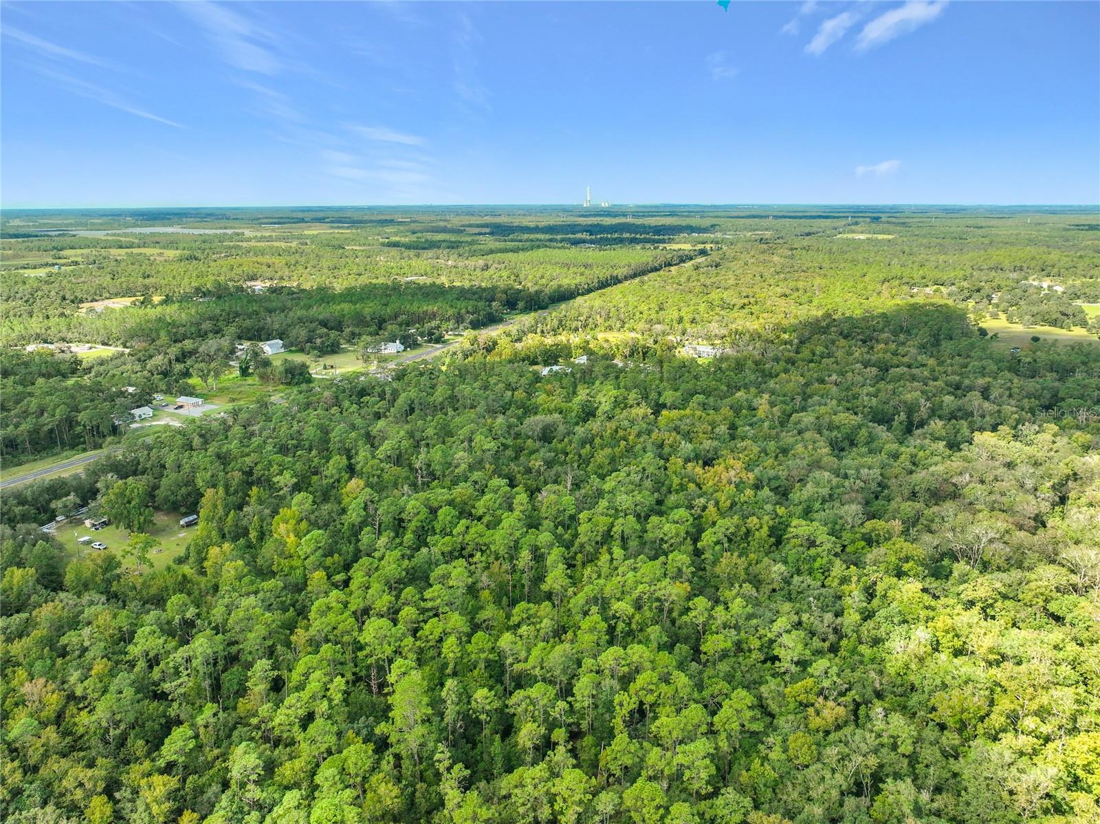 E Colonial Dr Property Photo 8