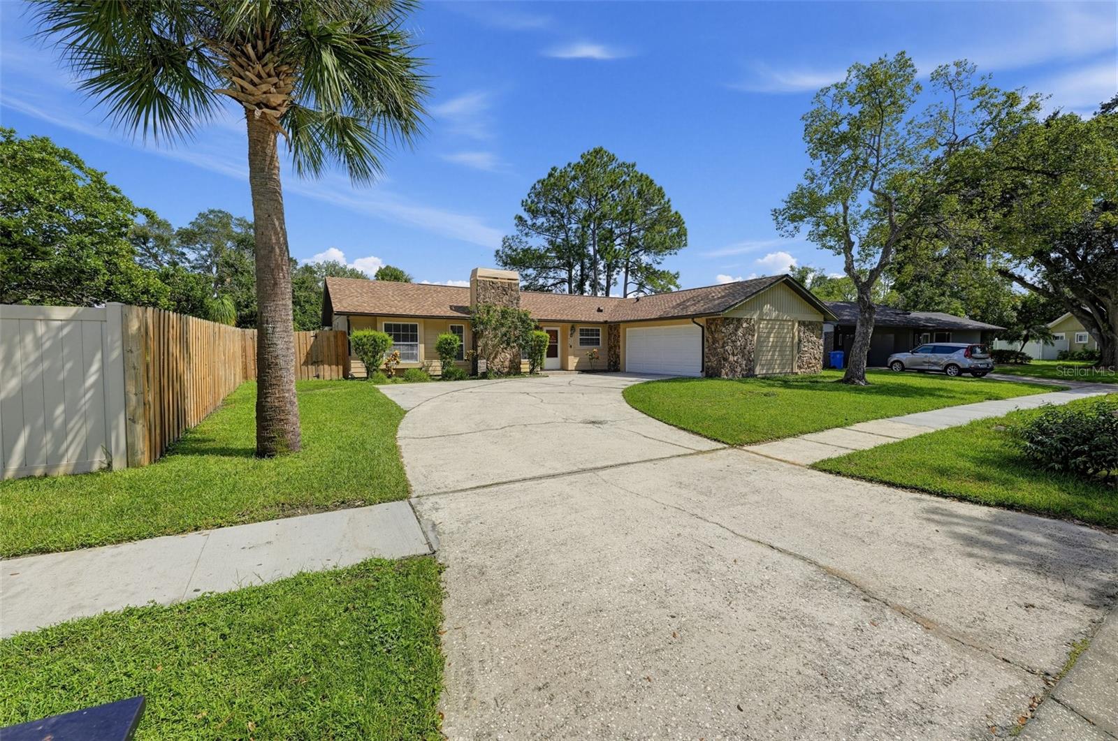 4165 Rolling Springs Dr Property Photo 2