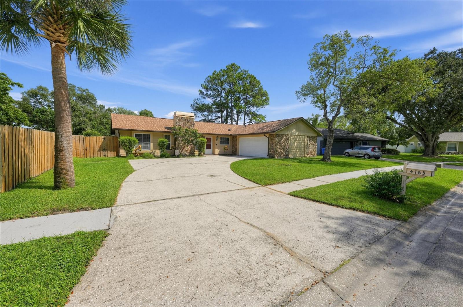 4165 Rolling Springs Dr Property Photo 3